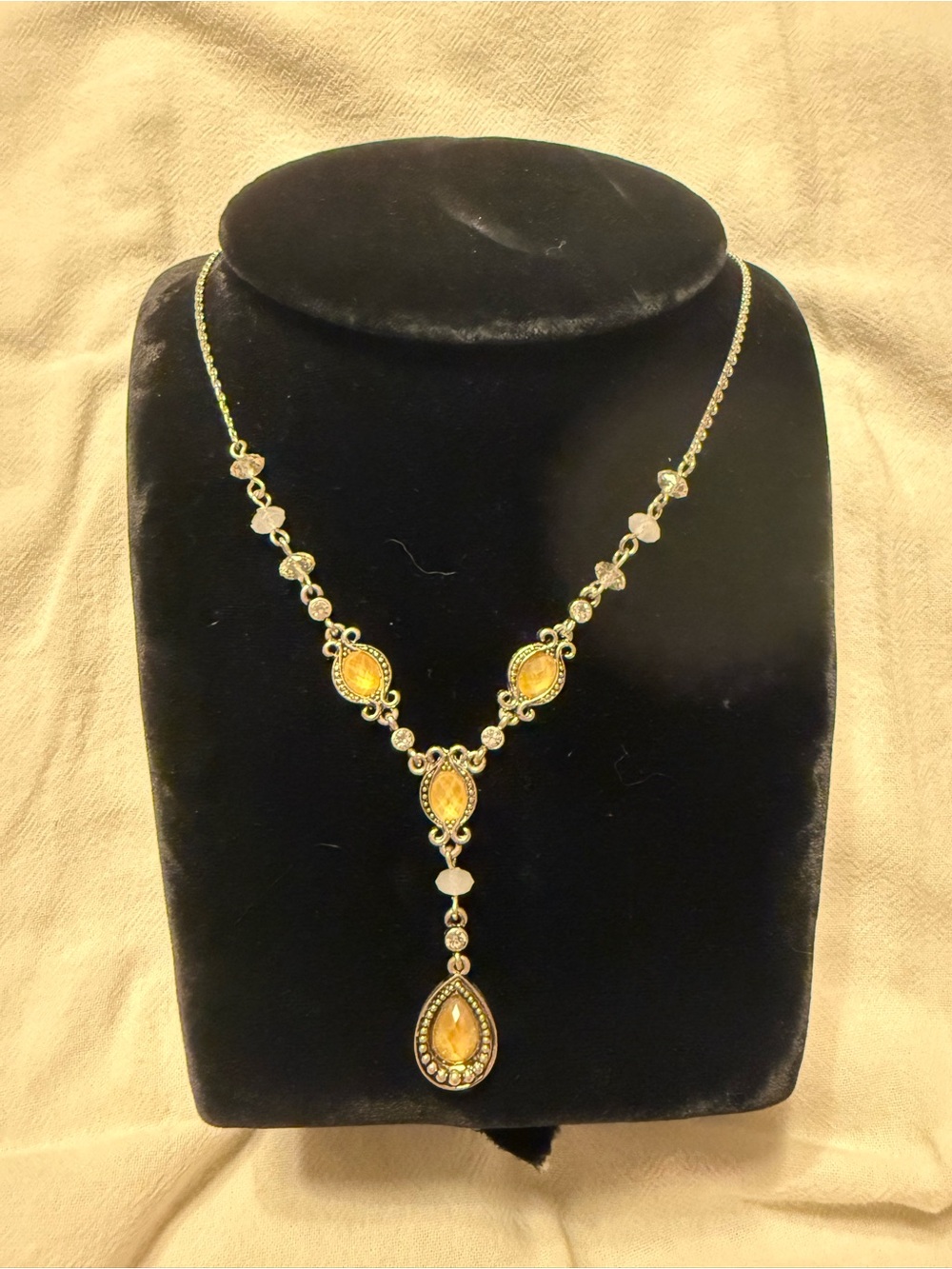 Vintage Avon Silver-Tone Goddess Teardrop Lariat Drop Y Necklace